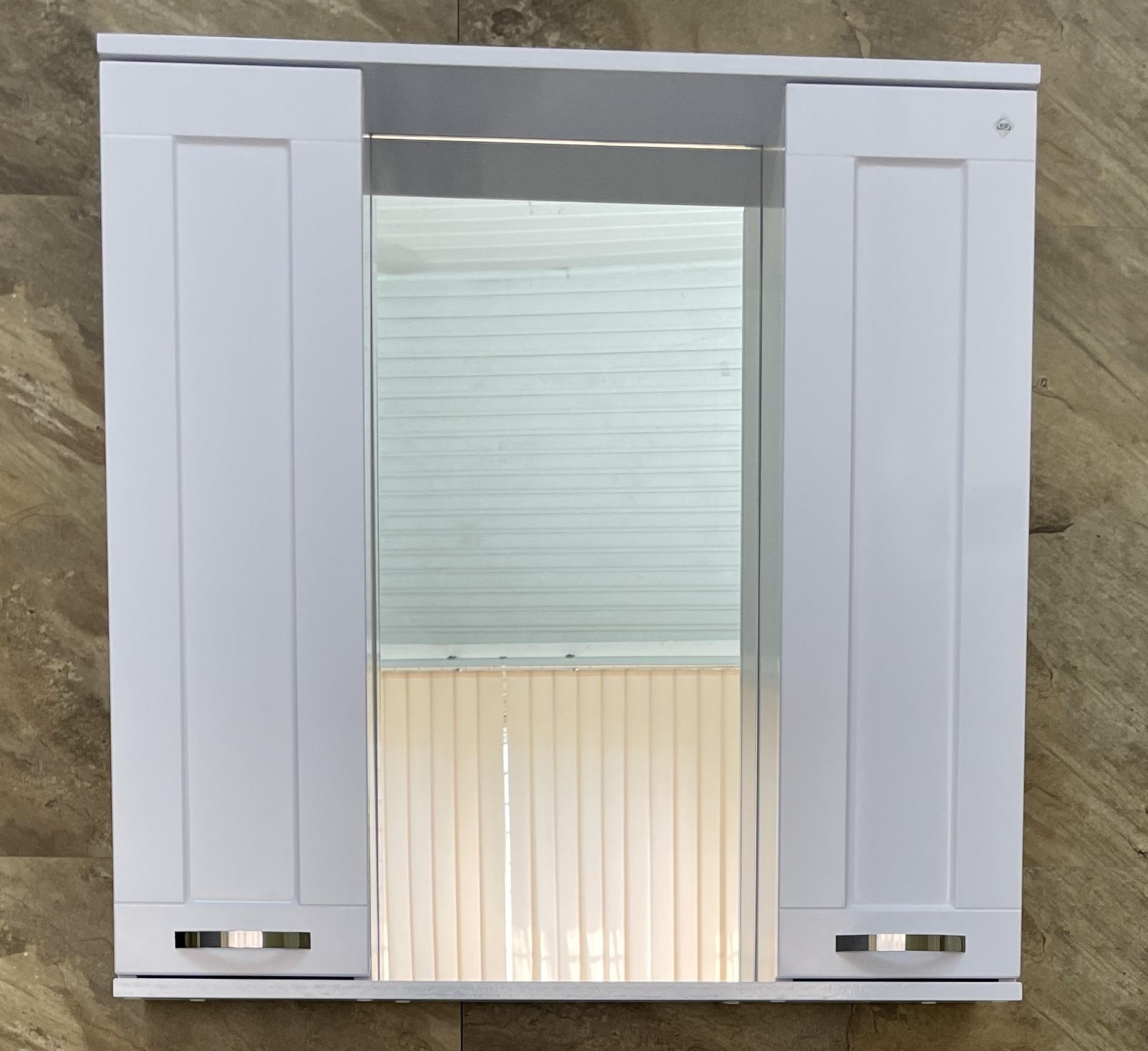 1 Шкаф зеркальный  "Дионис 800" 2 створки