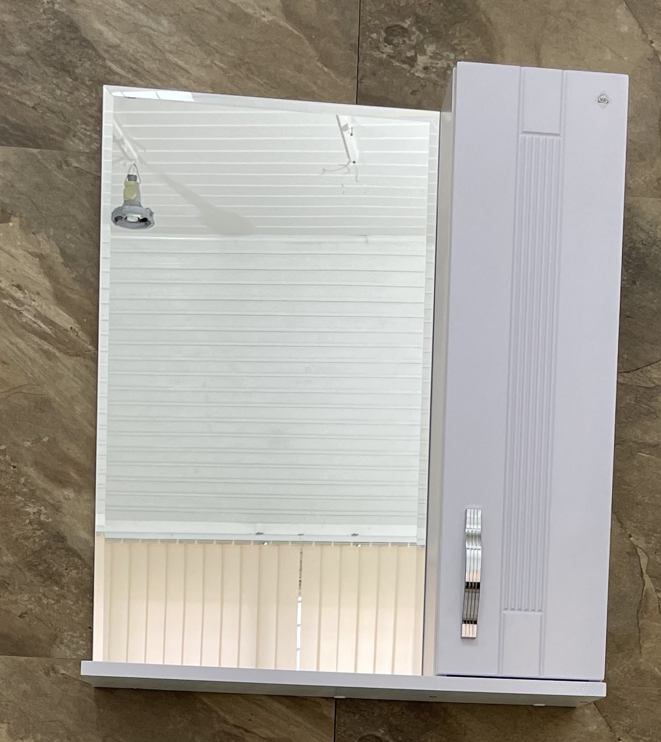 2 Шкаф зеркальный "Ника 600" 1 створка (фацет)