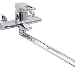 06 Смеситель для ванны с длин изливом 300 мм. с дивер СВ8206