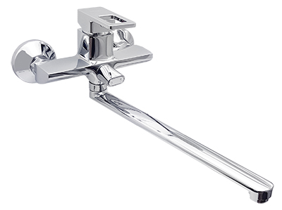 06 Смеситель для ванны с длин изливом 300 мм. с дивер СВ8206