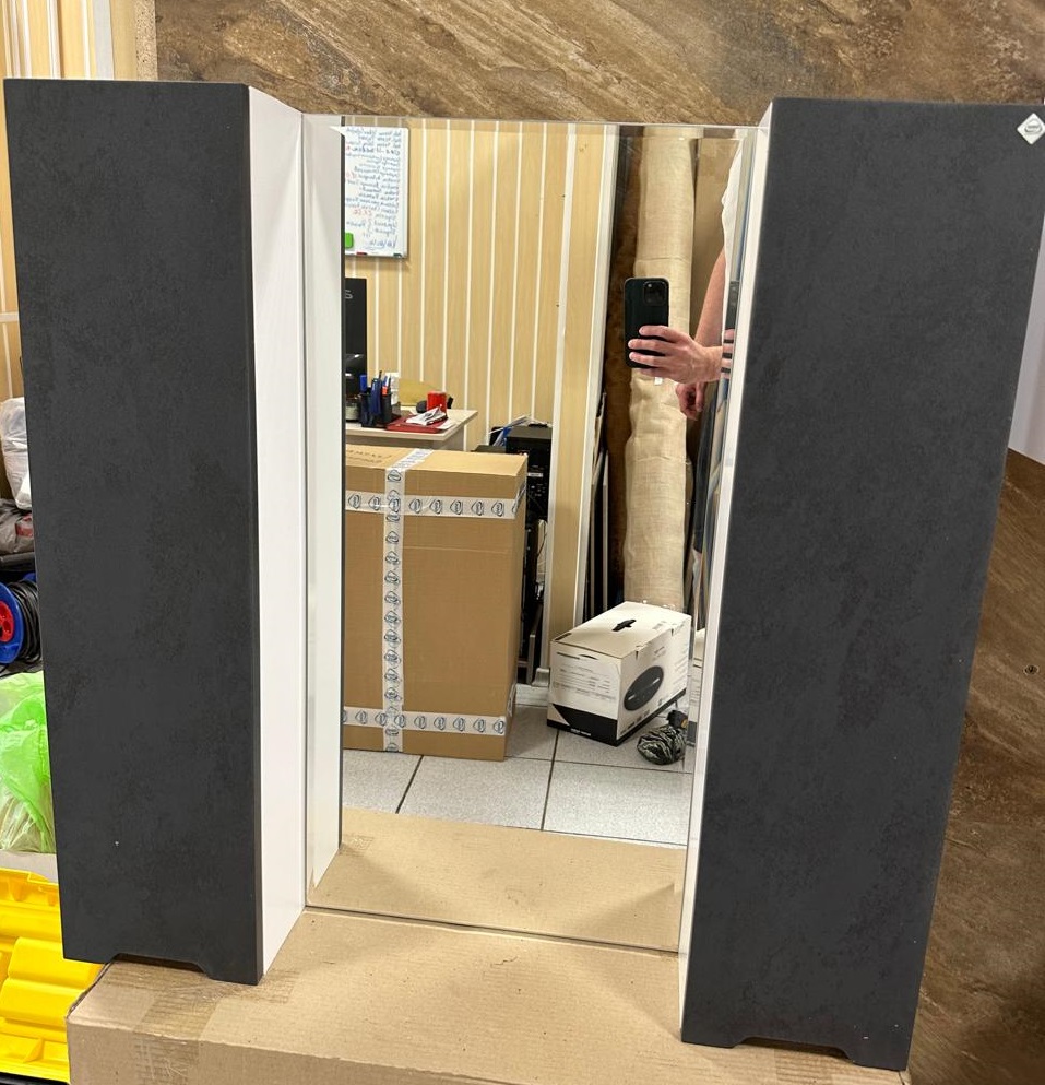 4 Шкаф зеркальный  "Уран 800" 2 створки Графит (фацет)